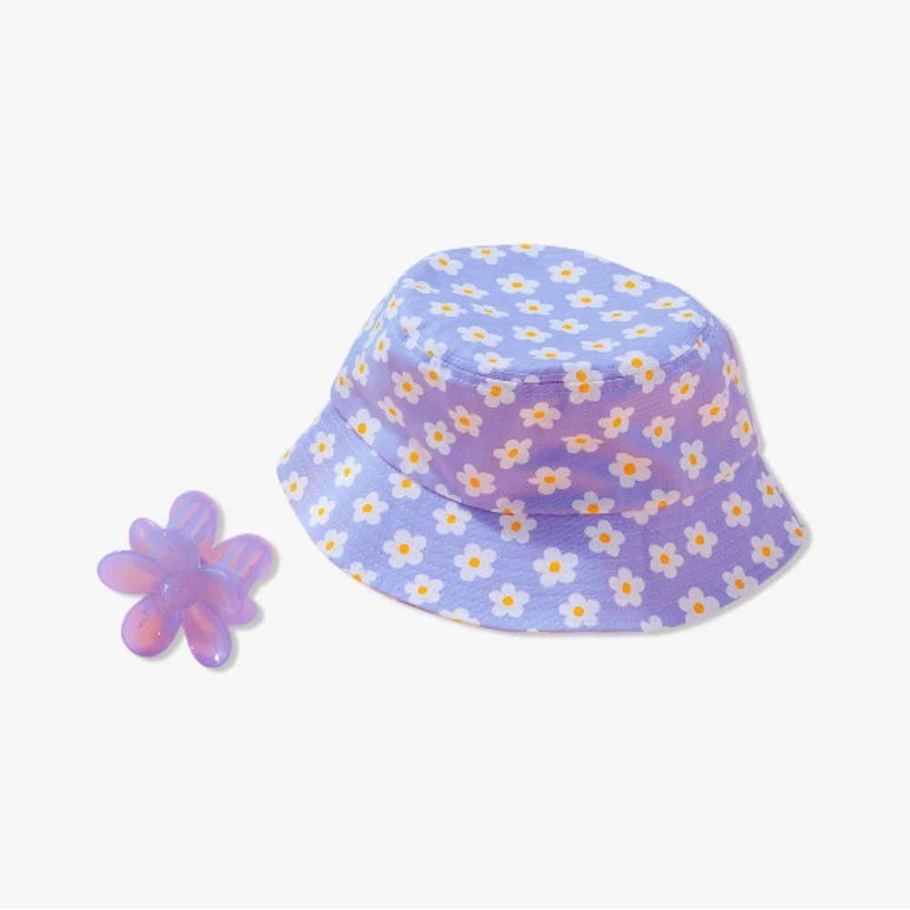Bucket Hat and Clip